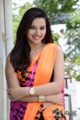 Isha Chawla at Jump Jilani Press Meet